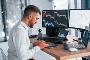 How to Day Trade for a Living